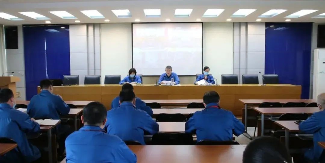 中國船舶風(fēng)帆公司召開(kāi)2022年意識形態(tài)工作暨新聞宣傳表彰培訓會(huì )